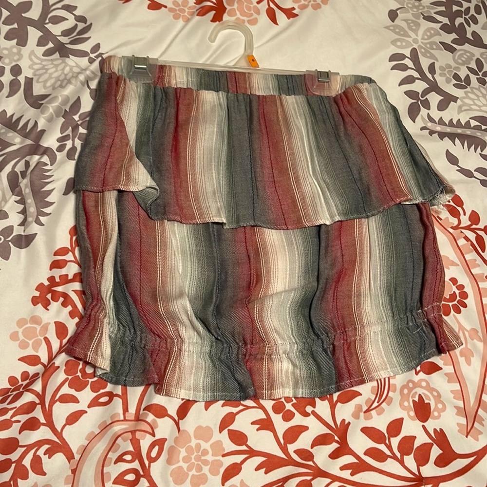 American Eagle sleeveless shirt